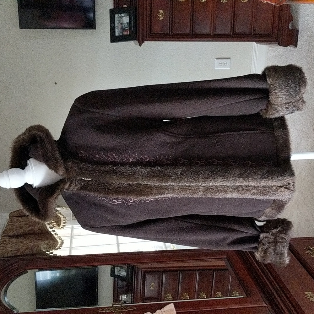 Croft & Barrow women's jacket with hood